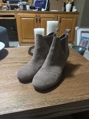 TOMS Kelsey Taupe Suede Wedge Ankle Booties